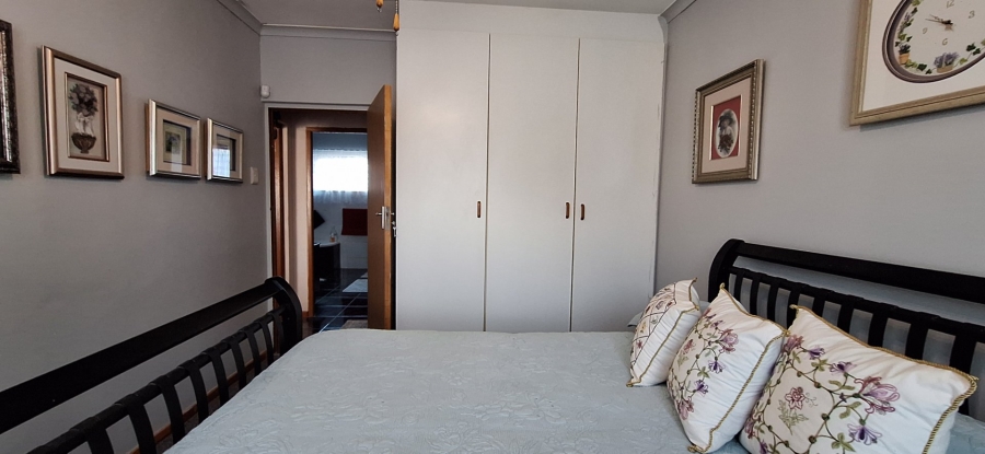 3 Bedroom Property for Sale in Albertinia Western Cape
